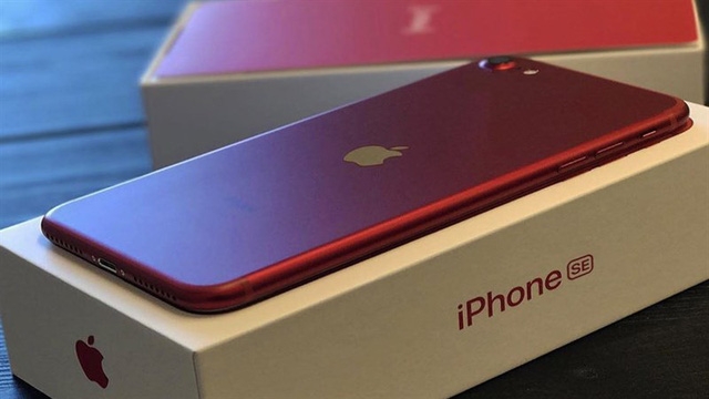 Cho đổi iPhone cũ lấy iPhone SE mới, người dùng vẫn không mặn mà