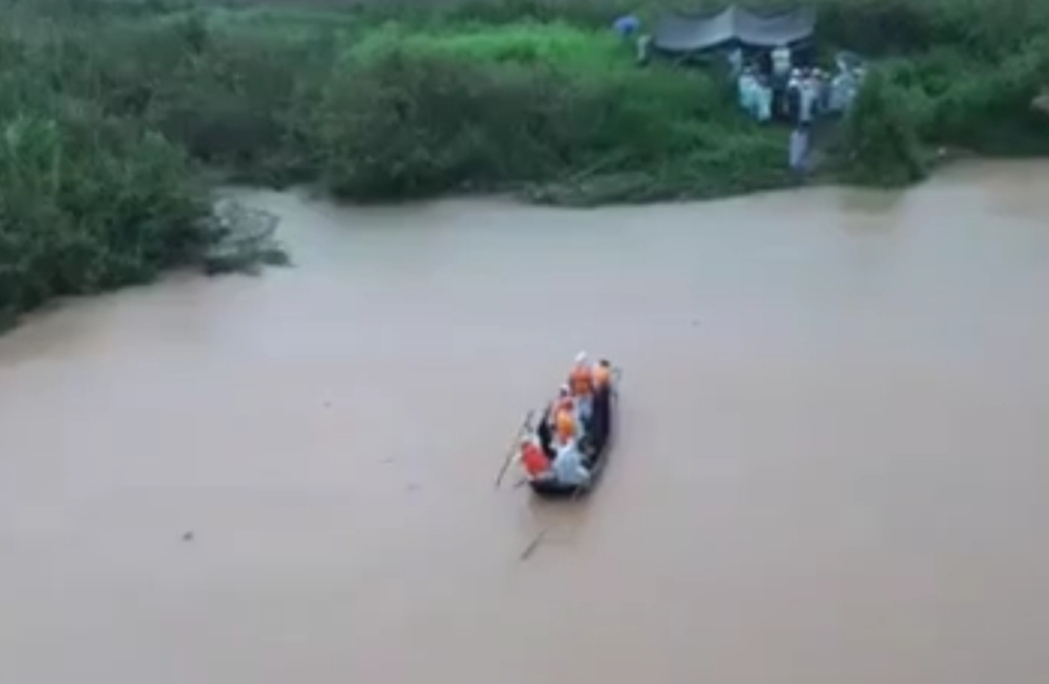 3 học sinh bị đuối nước thương tâm khi tắm suối