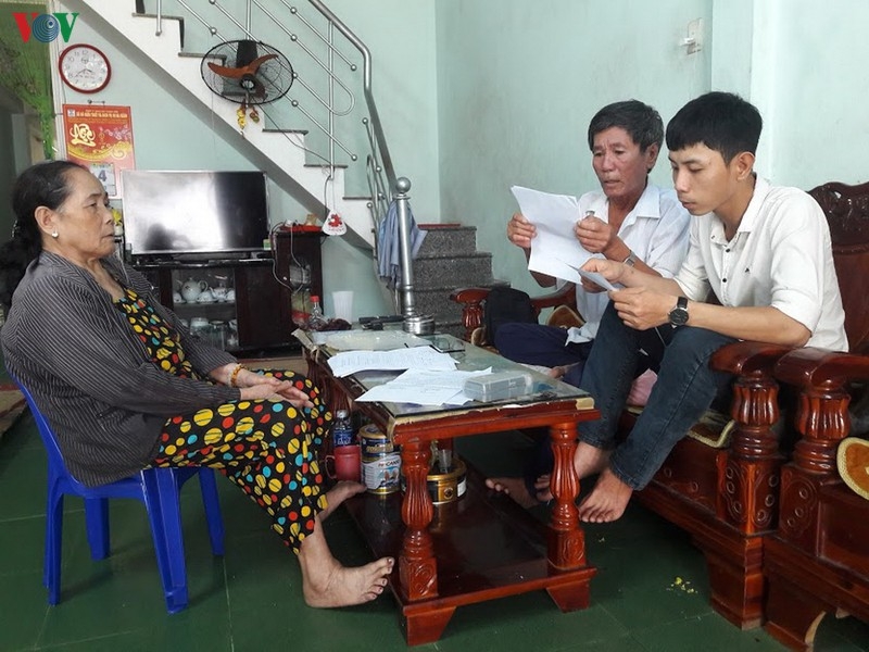 Đừng để người dân than phiền về việc vay tiền trả nợ đất tái định cư