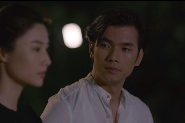 “Tình yêu và tham vọng” tập 49: Minh đau lòng khi Thùy Chi ở bên người khác