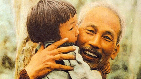 Kiều bào Ai Cập: Dạy con về đất nước, về Bác Hồ