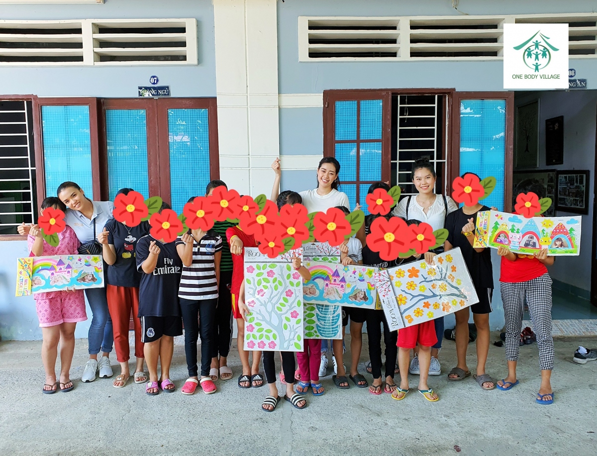 Hoa hậu Khánh Vân “giải cứu” trường hợp bị khai thác tình dục ở TPHCM