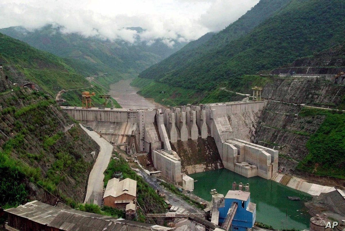 Nổ đập thủy điện Trung Quốc, 6 người thiệt mạng