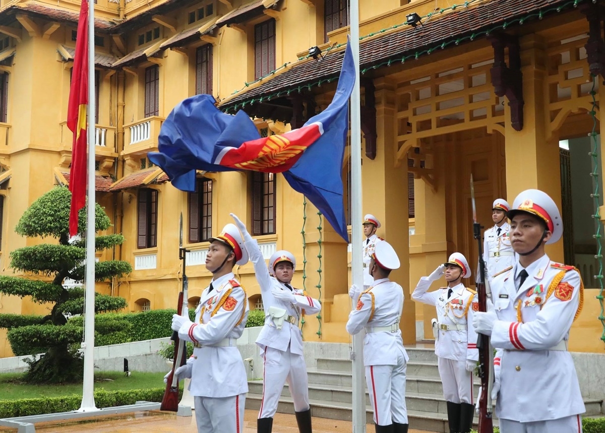 Toàn cảnh lễ thượng cờ kỷ niệm 53 năm ngày thành lập ASEAN