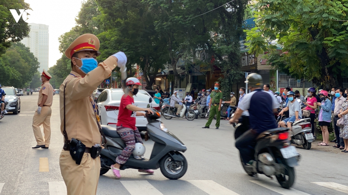 ha noi nhung nguoi hung tham lang cua ky thi tot nghiep thpt 2020 thoi covid-19 hinh anh 2