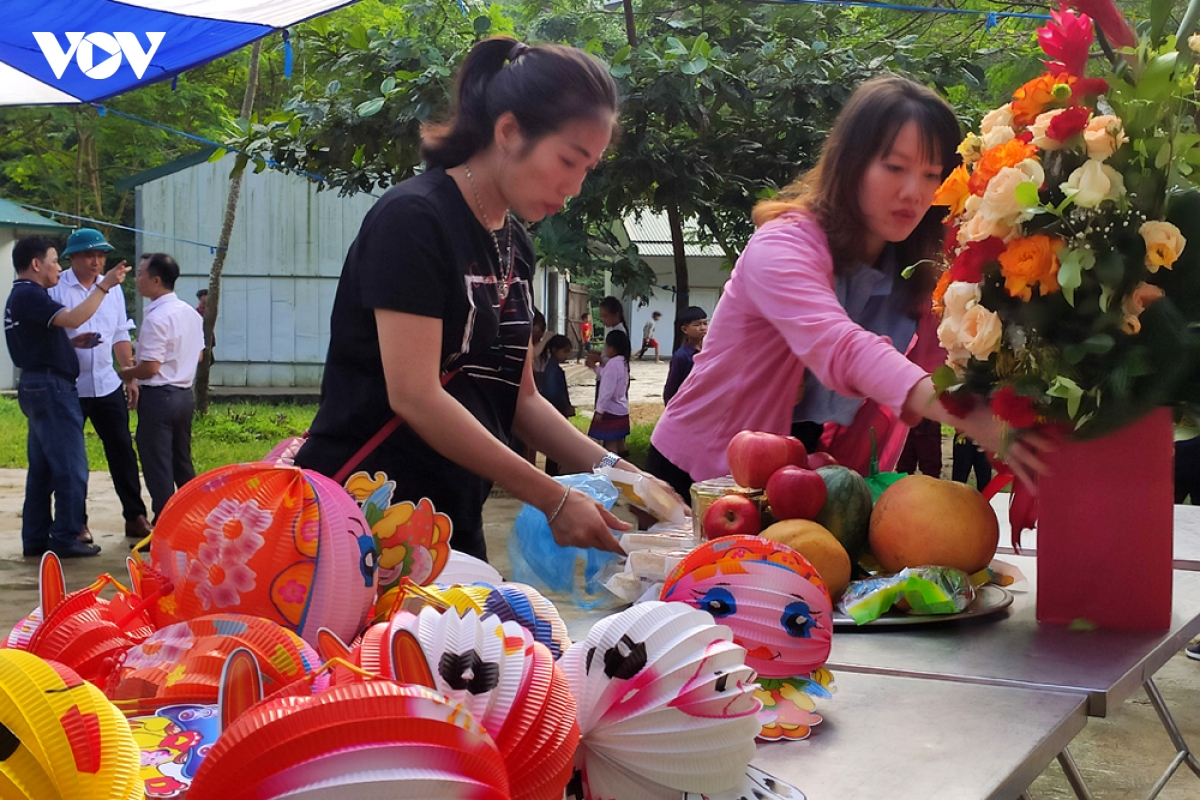 mang tet trung thu tu ha noi len vung cao nam ban hinh anh 13