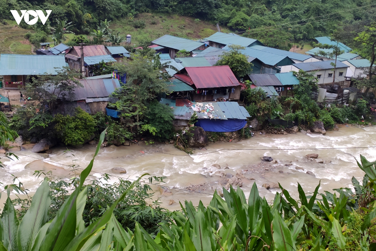mang tet trung thu tu ha noi len vung cao nam ban hinh anh 2