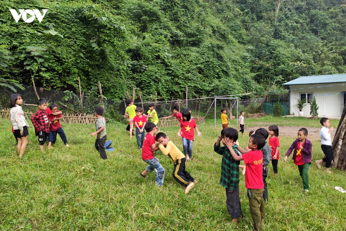 mang tet trung thu tu ha noi len vung cao nam ban hinh anh 3