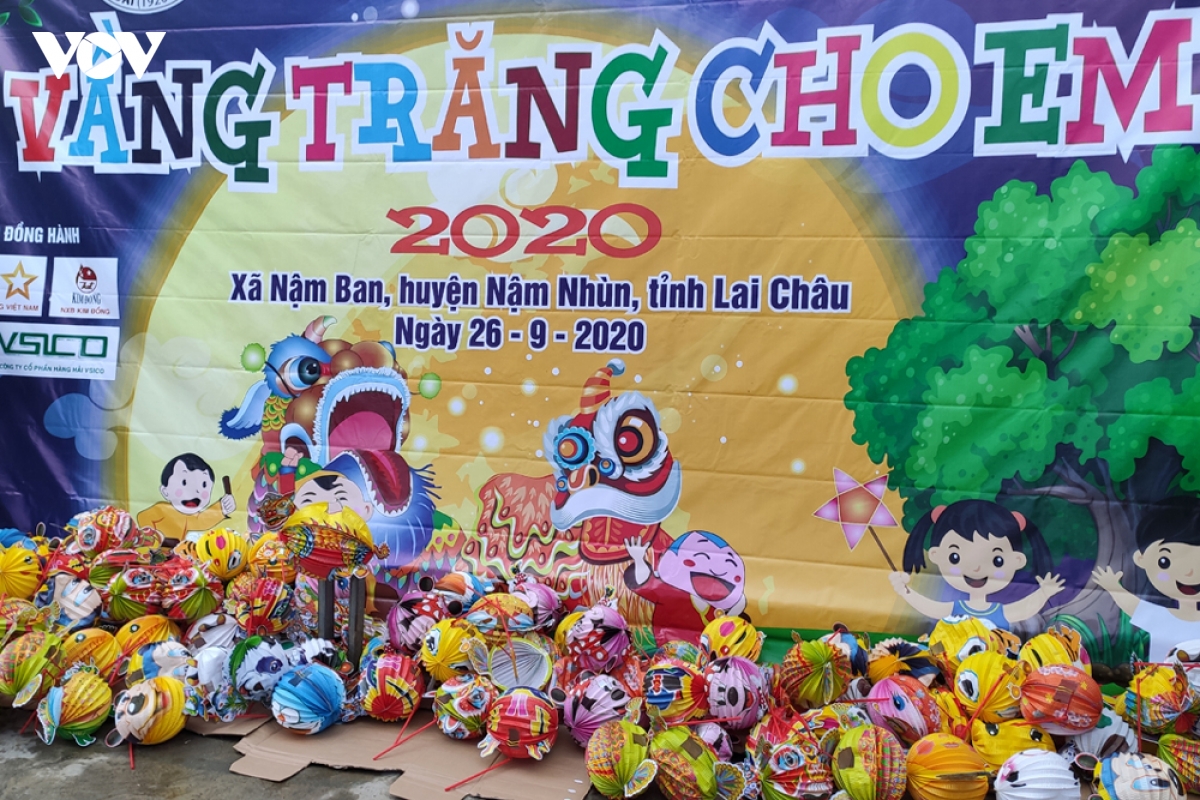 mang tet trung thu tu ha noi len vung cao nam ban hinh anh 5