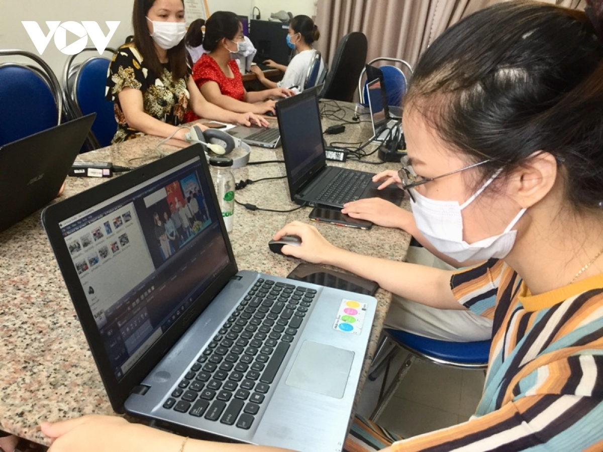 Da nang tam thoi day hoc online trong nam hoc moi de phong dich hinh anh 2