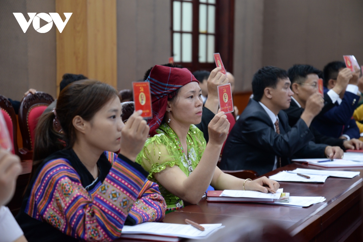 Dai bieu du Dai hoi Dang bo tinh son la han hoan trong ngay hoi lon hinh anh 11