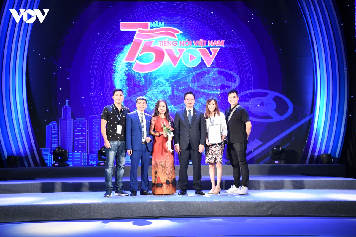 toan canh le trao giai thuong tieng noi viet nam lan thu iv nam 2020 hinh anh 7