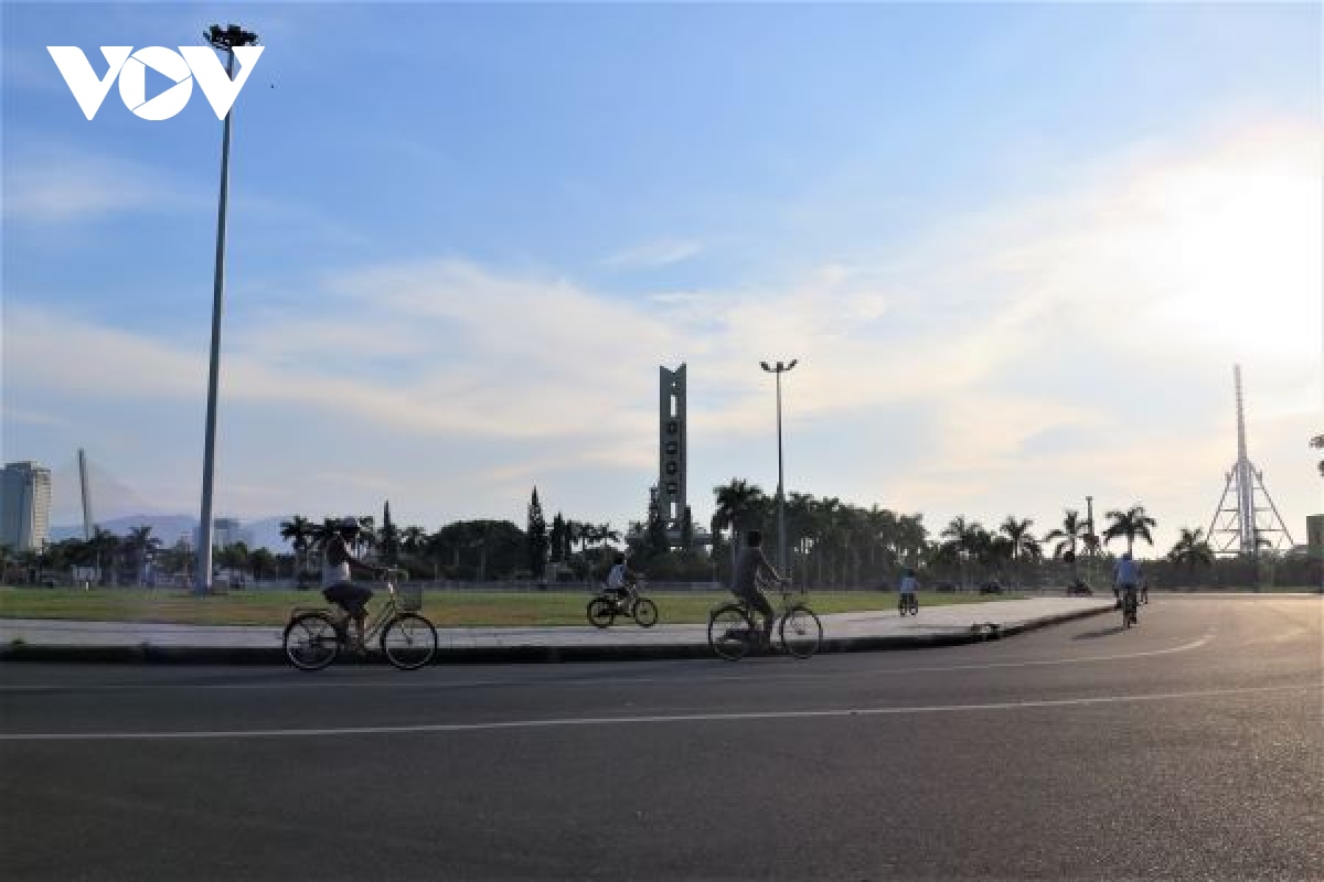 hình ảnh Đà nẵng ngày đầu nới lỏng giãn cách xã hội hình ảnh 2 hinh anh Da nang ngay dau noi long gian cach xa hoi hinh anh 2