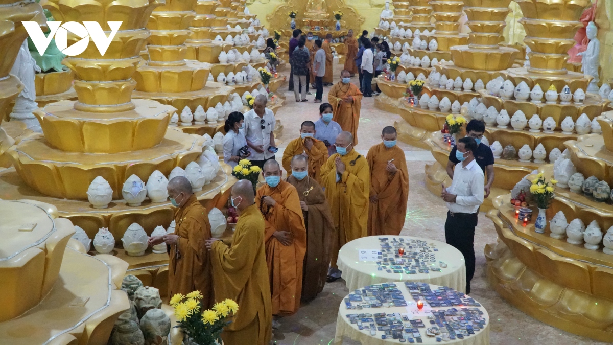 chùm ảnh bên trong hầm lưu giữ hũ cốt ở chùa kỳ quang 2 hình ảnh 11 chum anh ben trong ham luu giu hu cot o chua ky quang 2 hinh anh 11