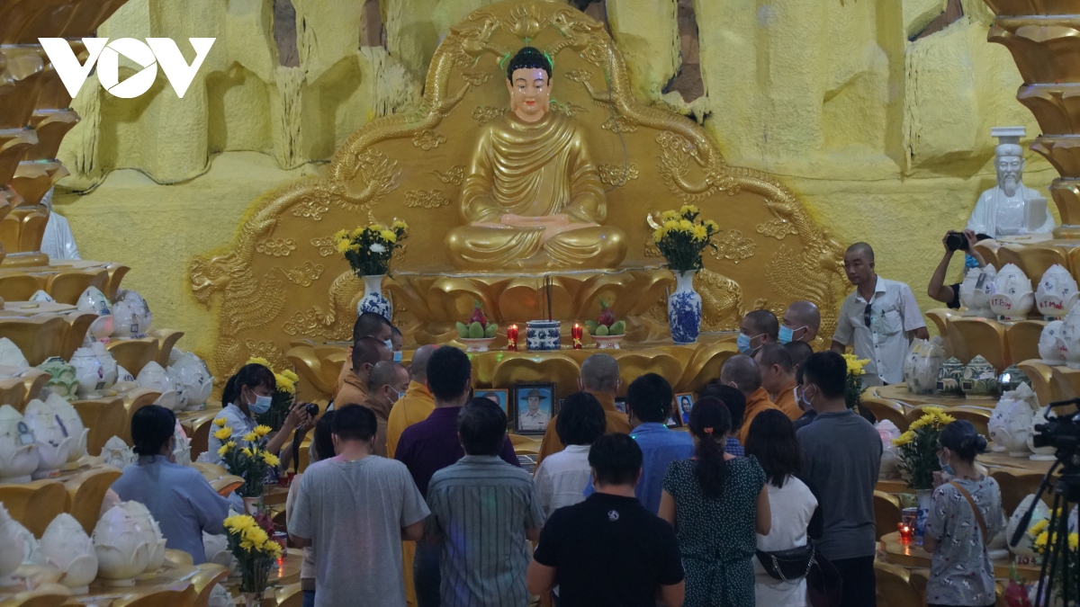chùm ảnh bên trong hầm lưu giữ hũ cốt ở chùa kỳ quang 2 hình ảnh 8 chum anh ben trong ham luu giu hu cot o chua ky quang 2 hinh anh 8