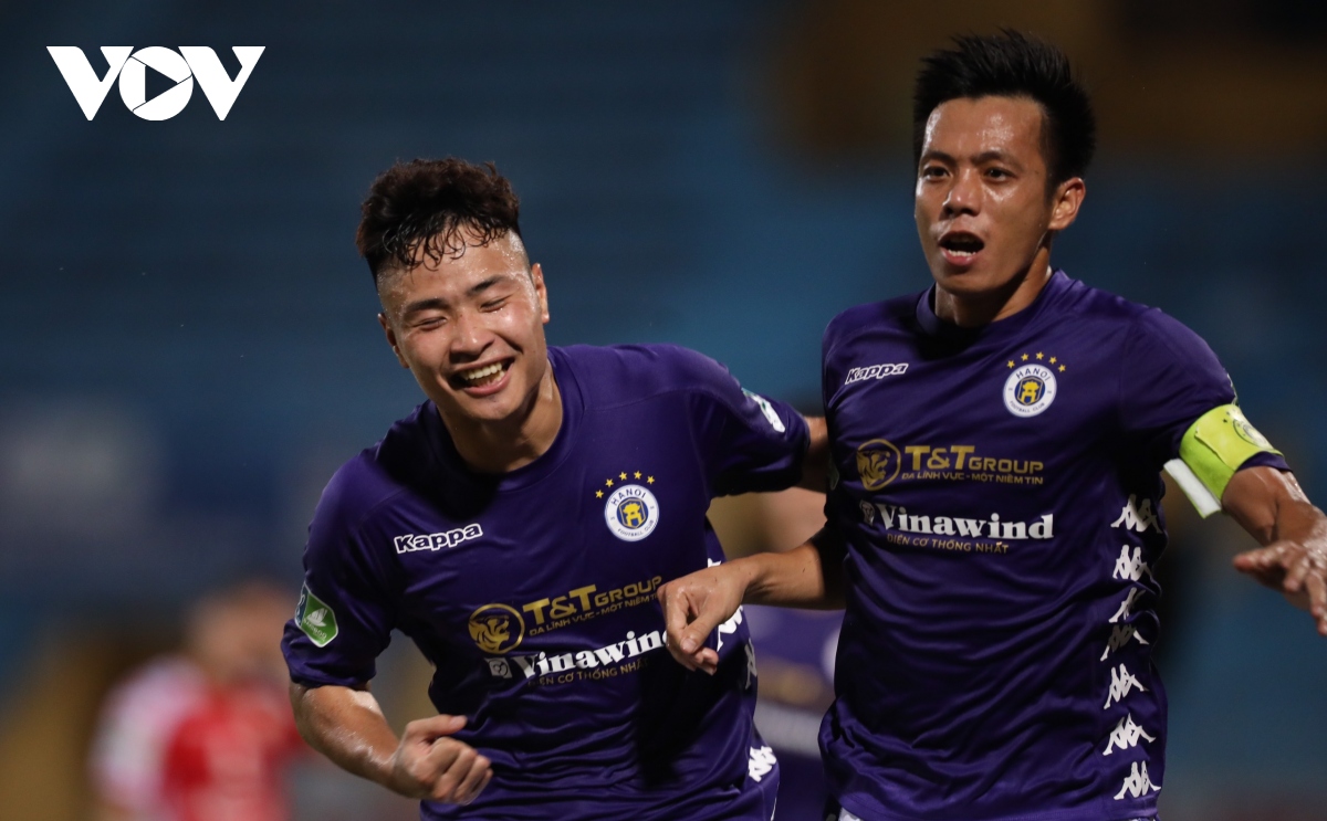 toan canh ha noi fc 5-1 tphcm con ac mong cua thu mon bui tien dung hinh anh 2