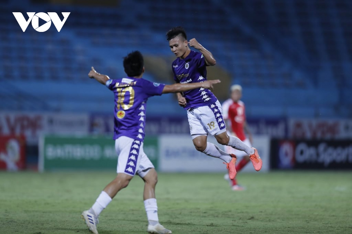 toan canh ha noi fc 5-1 tphcm con ac mong cua thu mon bui tien dung hinh anh 6