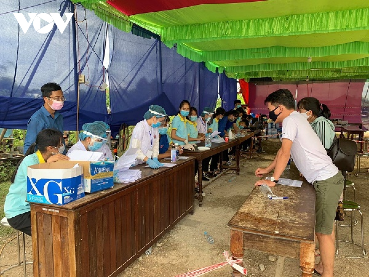 hue thay doi bien phap kiem soat dich benh doi voi nguoi den tu Da nang, hai duong hinh anh 1