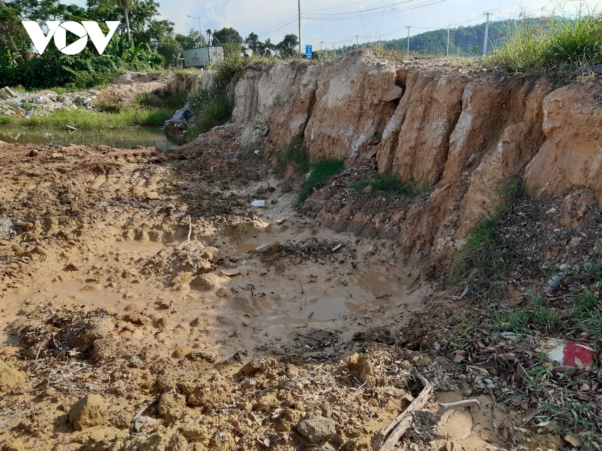 loi dung dich covid-19 o Da nang de khai thac dat da, khoang san trai phep hinh anh 1