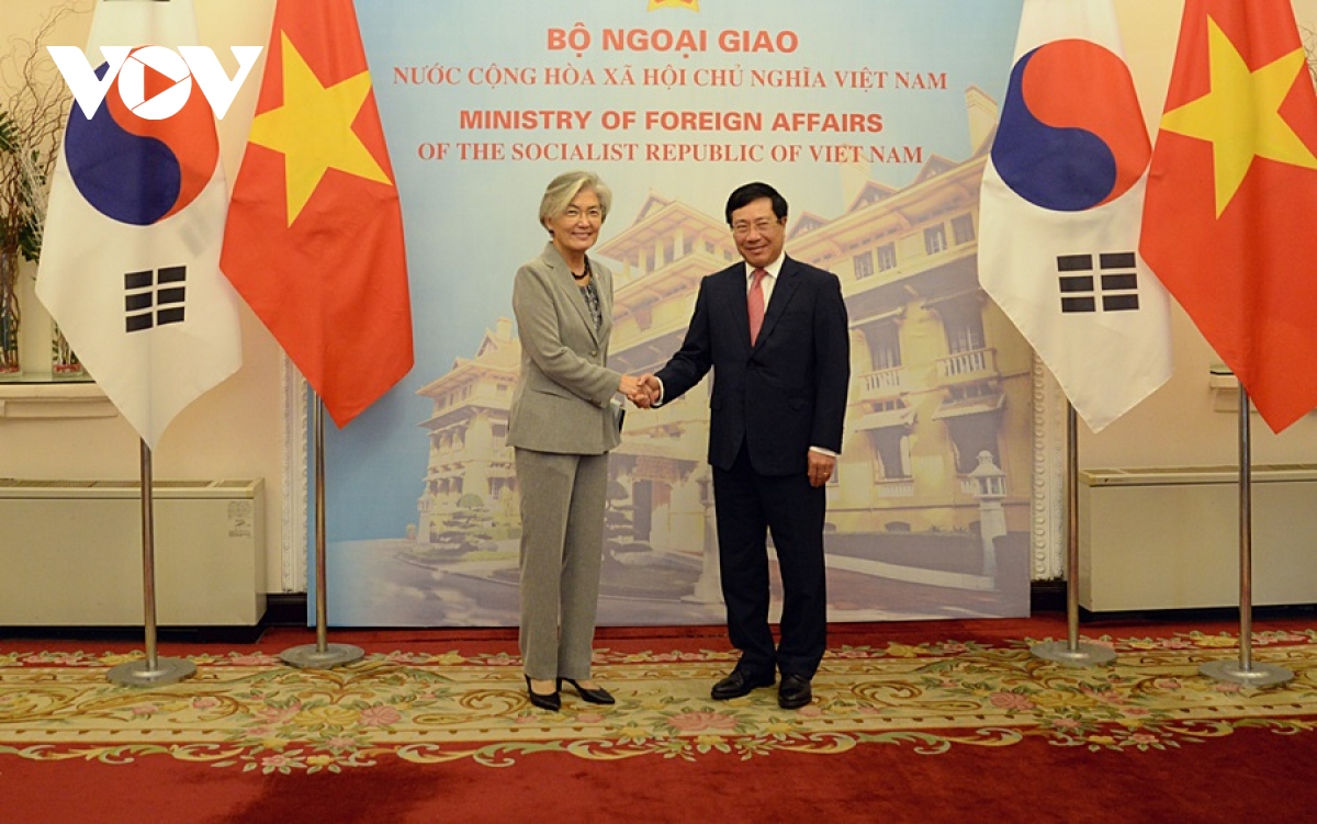 phó thủ tướng-bộ trưởng ngoại giao việt nam hội đàm với ngoại trưởng hàn quốc hình ảnh 1 pho thu tuong-bo truong ngoai giao viet nam hoi dam voi ngoai truong han quoc hinh anh 1