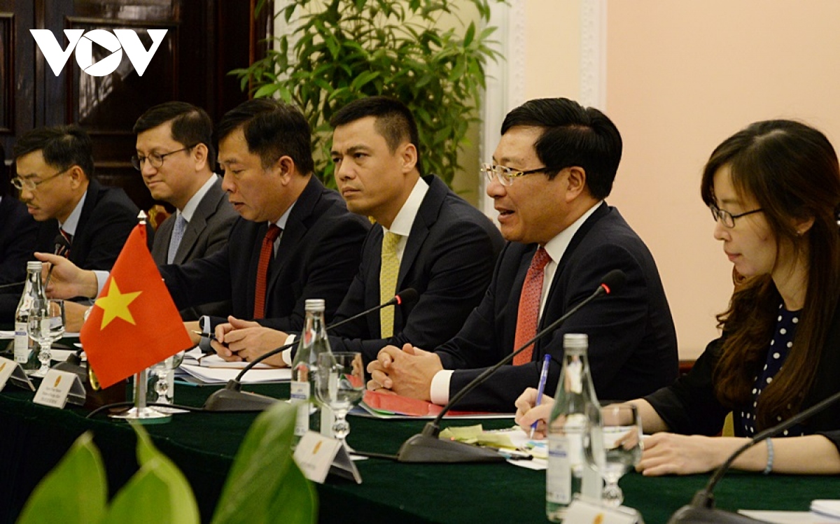 phó thủ tướng-bộ trưởng ngoại giao việt nam hội đàm với ngoại trưởng hàn quốc hình ảnh 3 pho thu tuong-bo truong ngoai giao viet nam hoi dam voi ngoai truong han quoc hinh anh 3