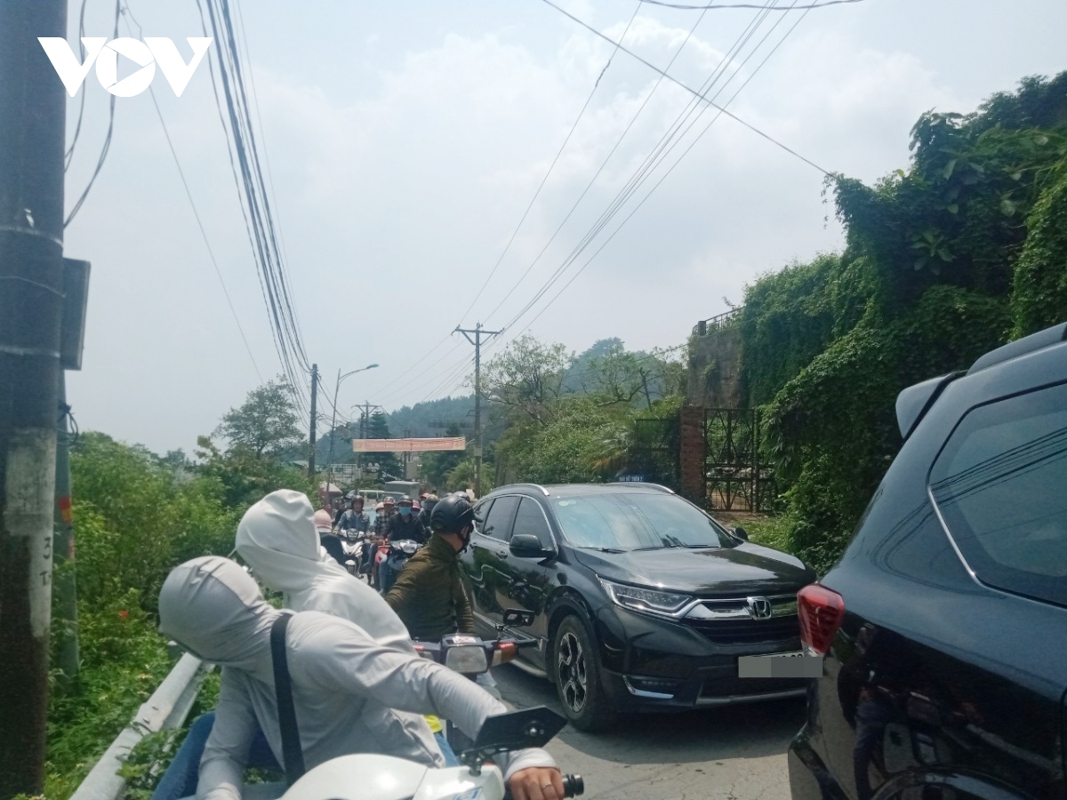 dong nguoi un un keo len tam Dao trong ngay nghi quoc khanh 2 9 hinh anh 3