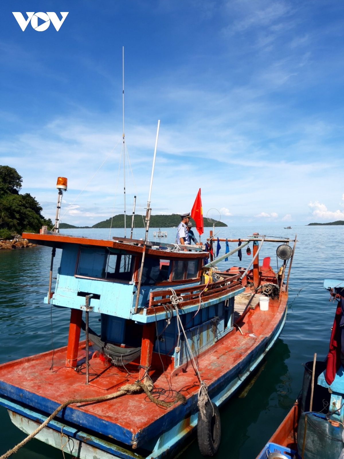 chuong trinh mot trieu la co to quoc cung ngu dan bam bien tai kien giang hinh anh 2