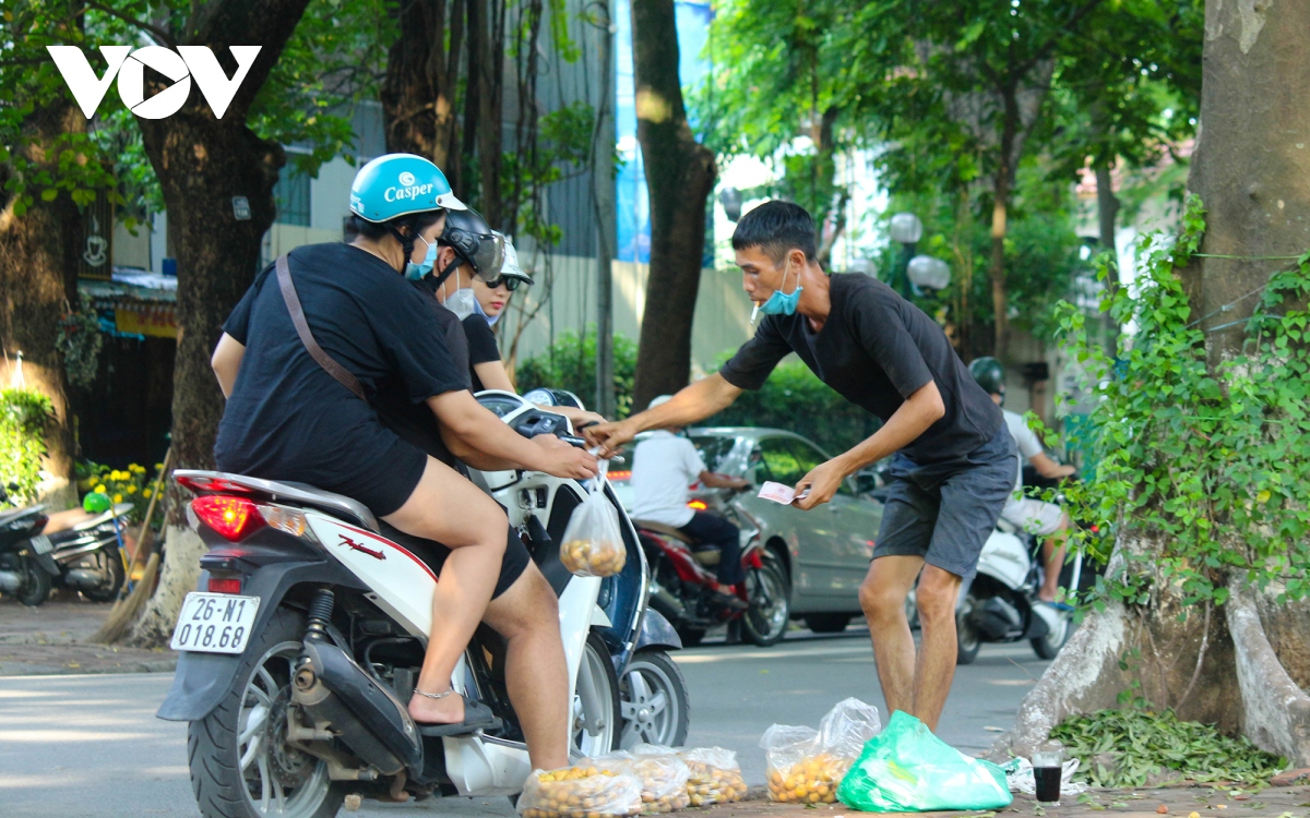 nhung dac san kho quen cua mua thu ha noi hinh anh 9