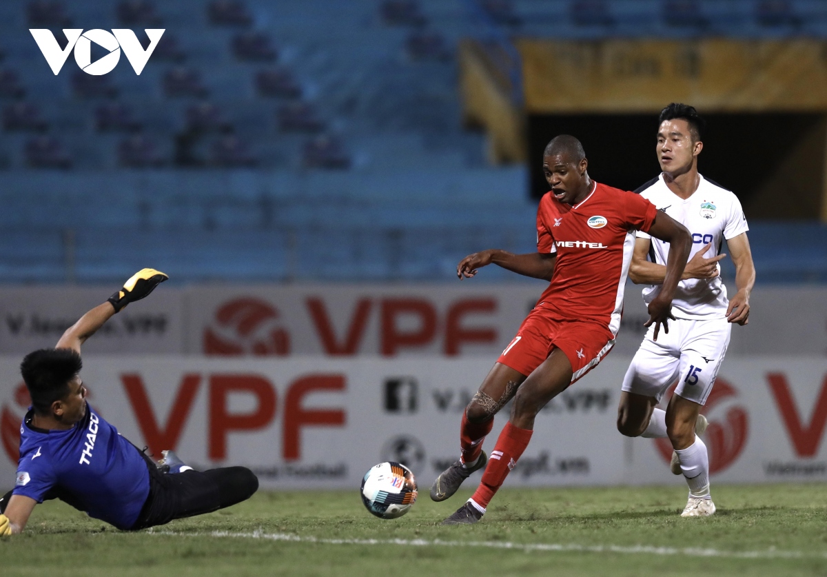 Doi hinh ket hop trong mo giua viettel va ha noi fc hinh anh 11