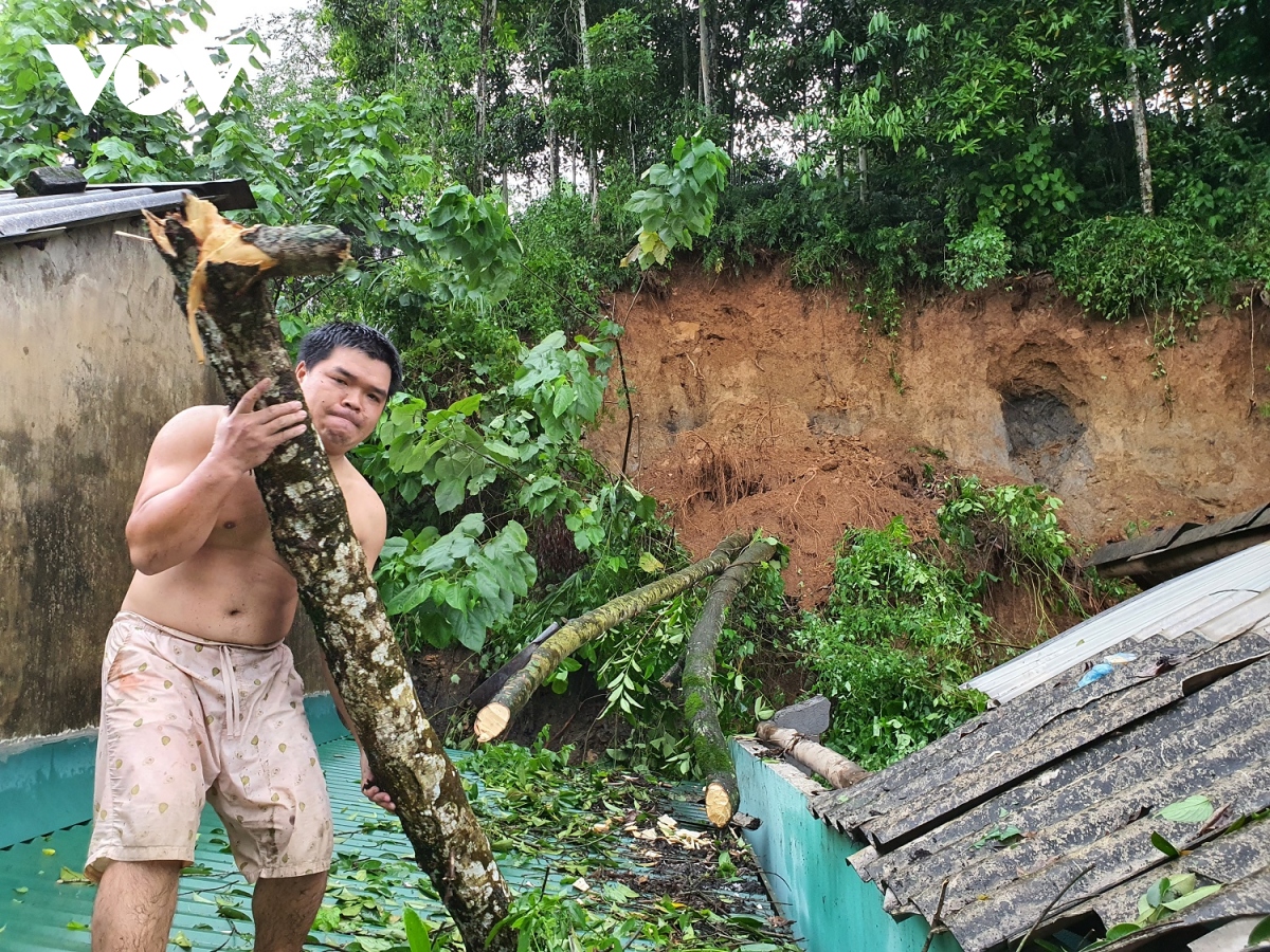 mua lu tai lao cai lam mot chau be tu vong, nhieu noi tren dia ban ngap lut, sat lo dat hinh anh 4