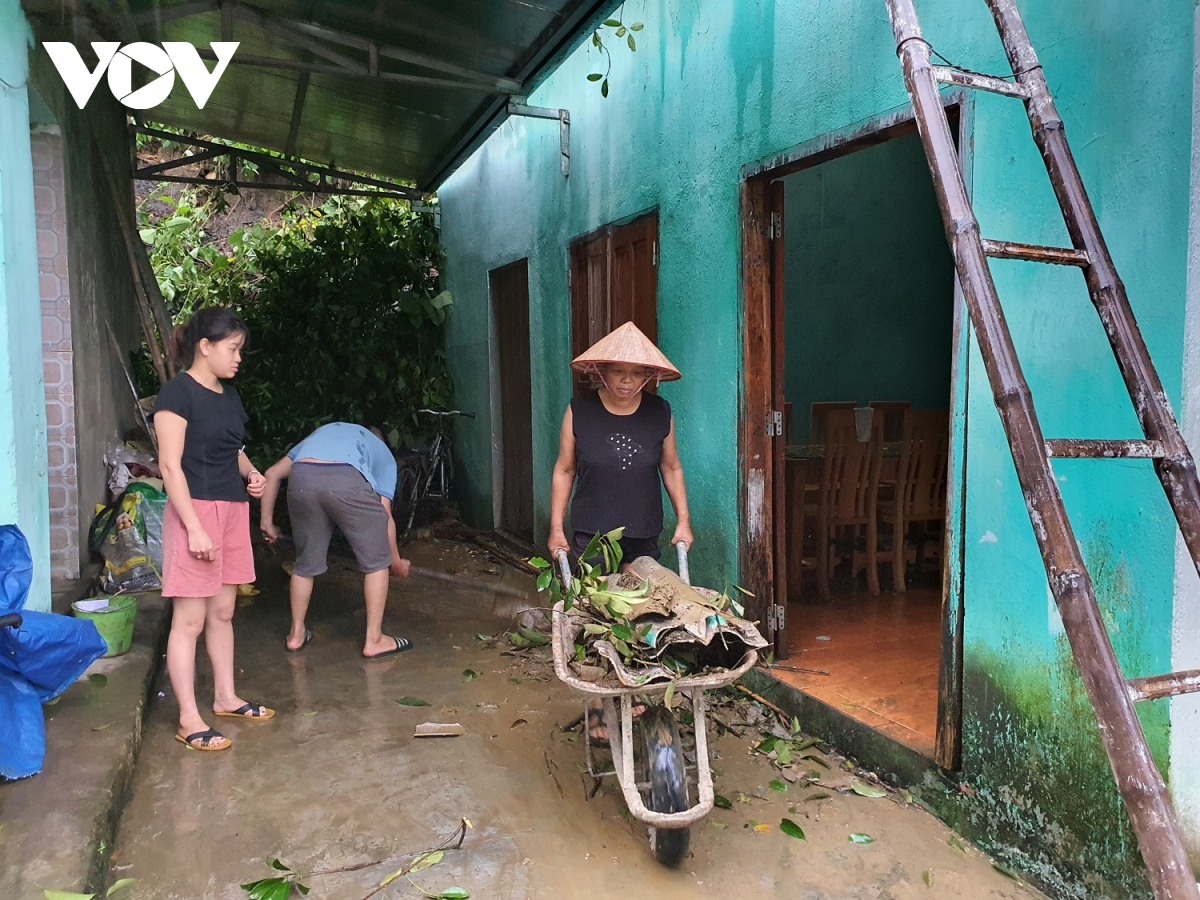 mua lu tai lao cai lam mot chau be tu vong, nhieu noi tren dia ban ngap lut, sat lo dat hinh anh 3