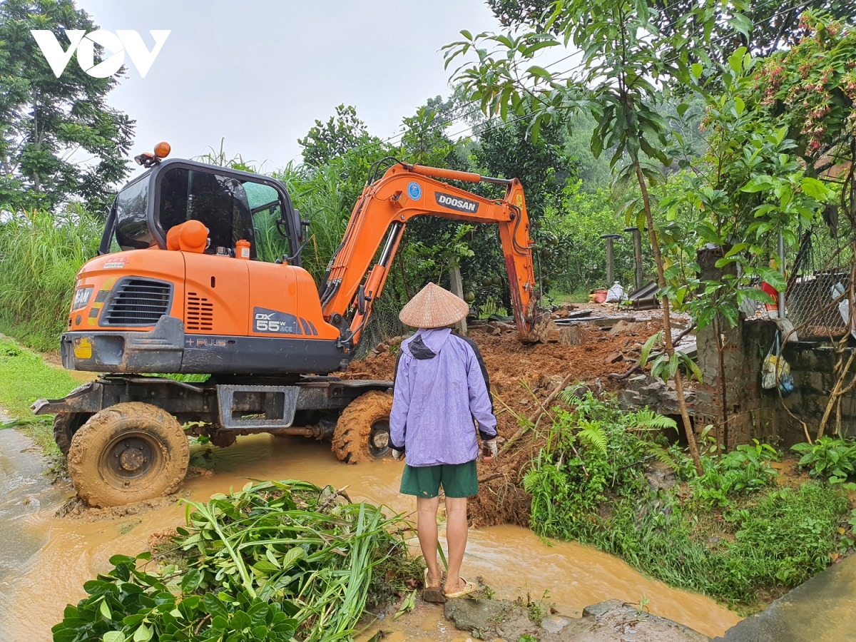 lao cai khan truong khac phuc hau qua sau mua lon bat thuong hinh anh 1