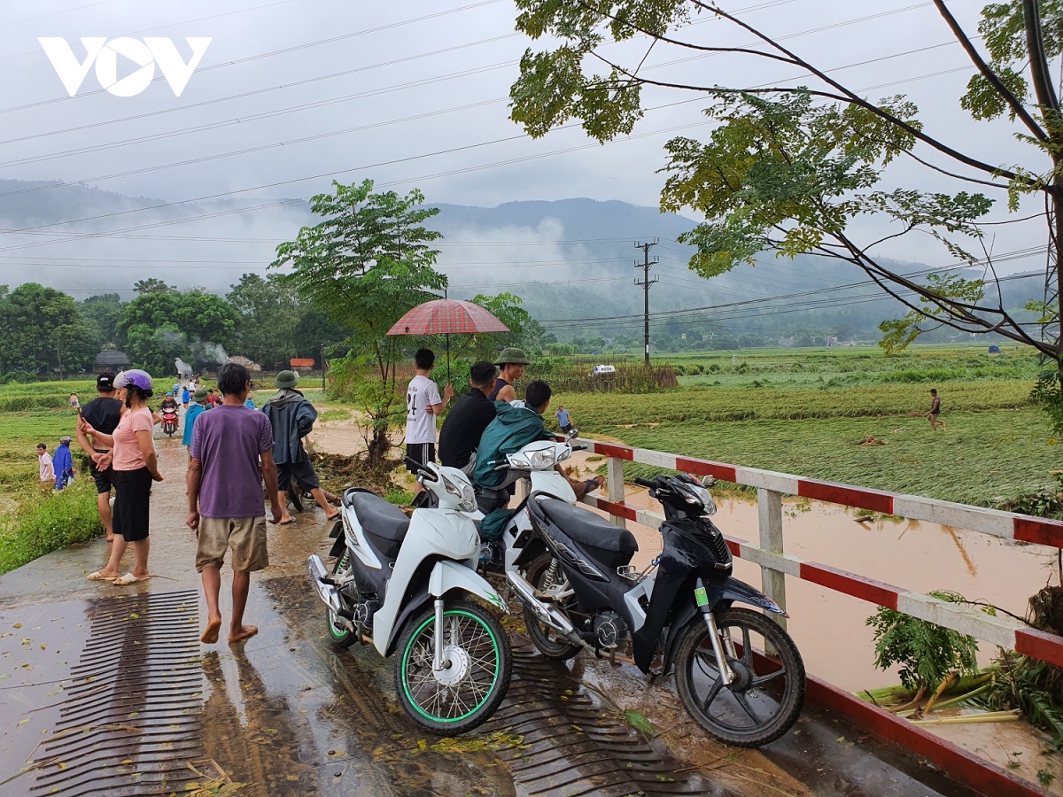 mua lu tai lao cai lam mot chau be tu vong, nhieu noi tren dia ban ngap lut, sat lo dat hinh anh 6