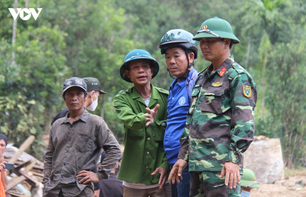 mua lu, sat lo dat o quang nam da lam 44 nguoi chet va mat tich hinh anh 26