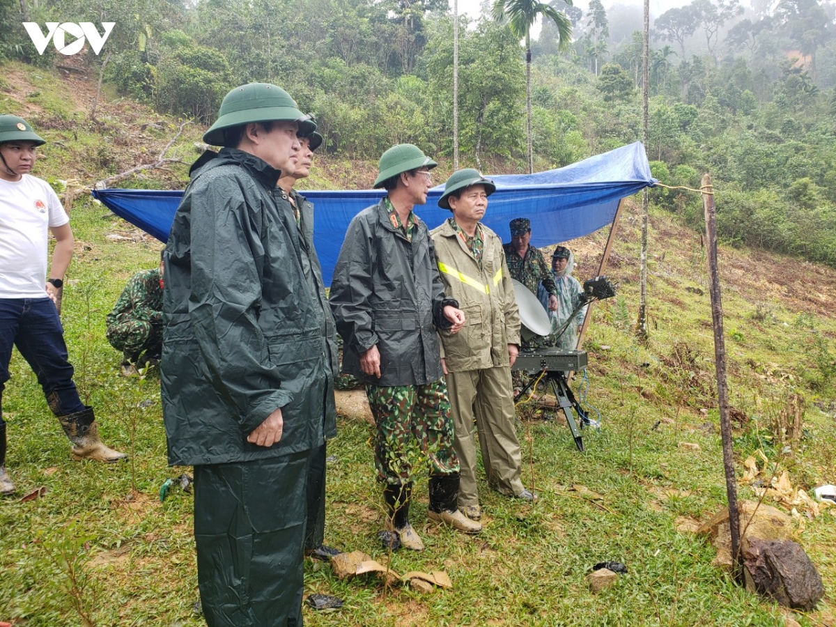 mua lu, sat lo dat o quang nam da lam 44 nguoi chet va mat tich hinh anh 40