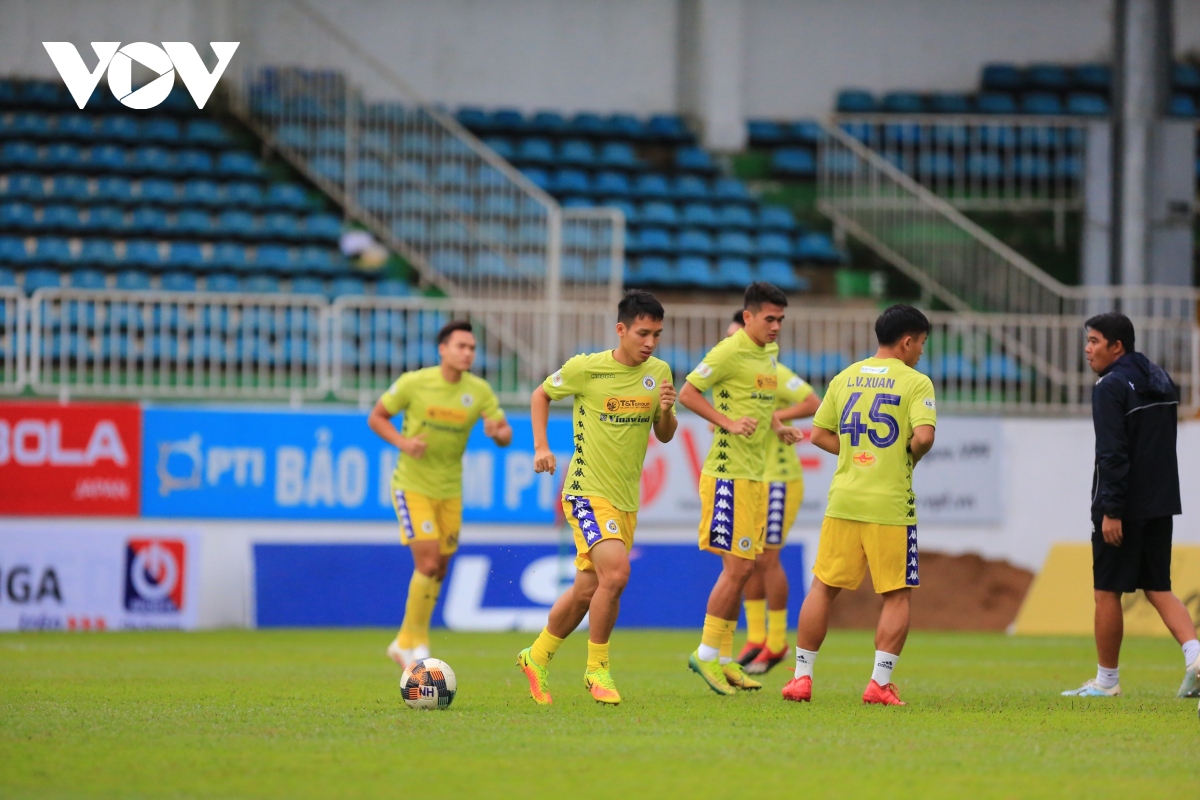 viet anh ruc sang, ha noi fc gianh chien thang 4 sao truoc hagl hinh anh 18