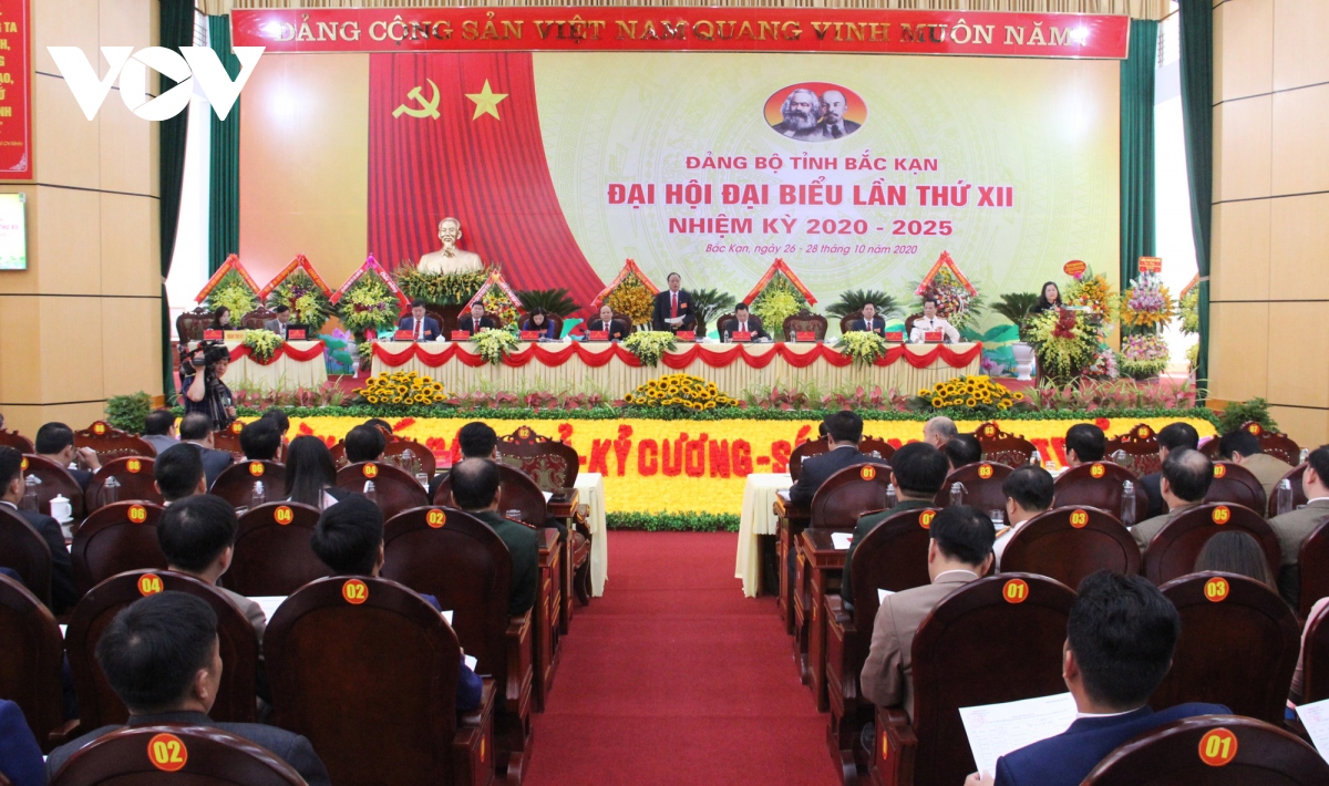 Ong hoang duy chinh trung cu bi thu tinh uy bac kan nhiem ky 2020-2025 hinh anh 1