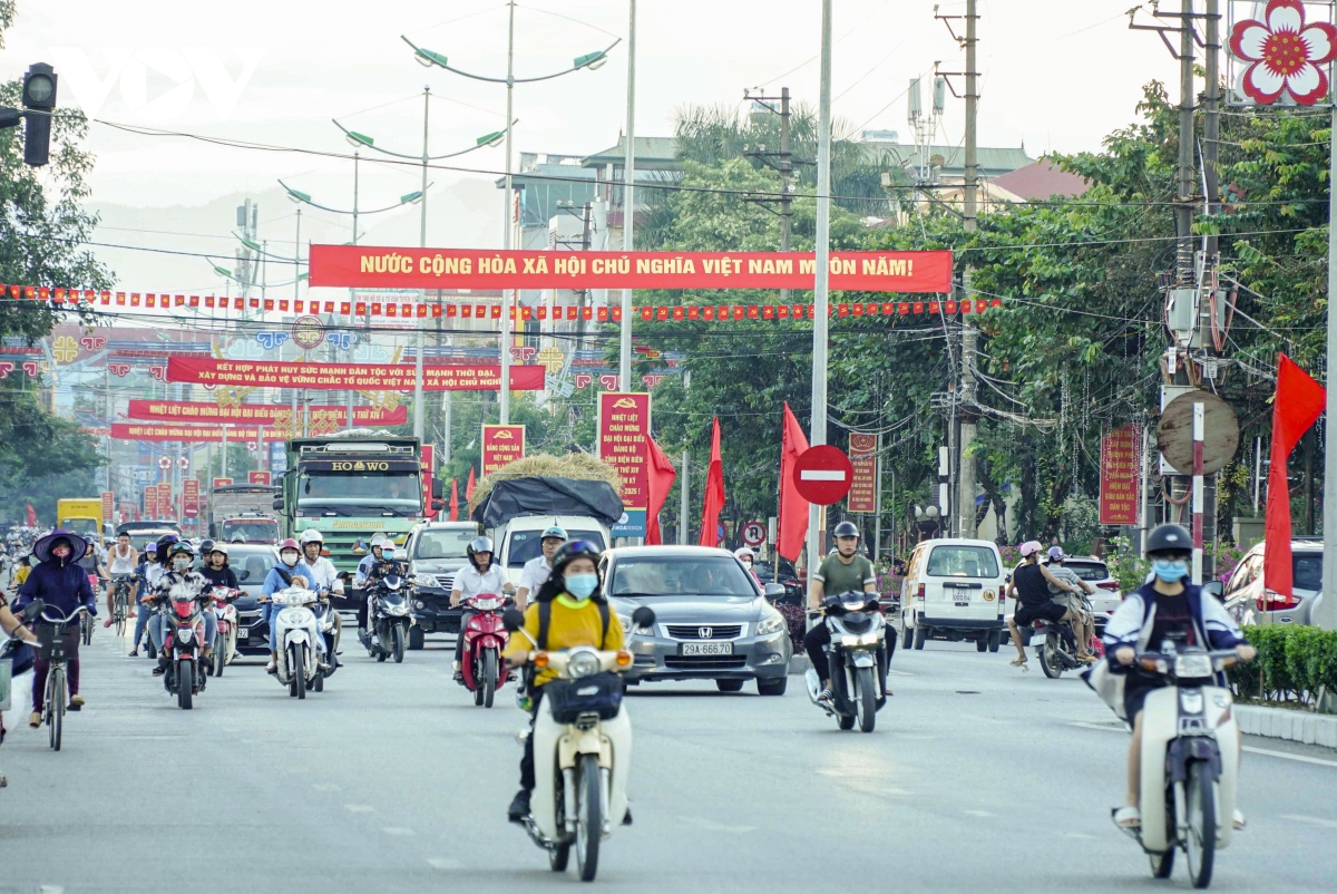 Dien bien khat vong vao mot nhiem ky moi giam ngheo nhanh, ben vung hinh anh 2