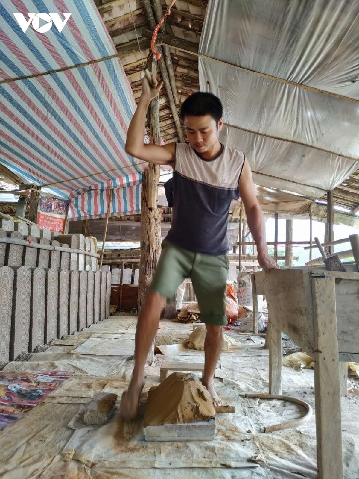 Doc dao nghe lam ngoi am duong cua nguoi tay, nung xu lang hinh anh 3