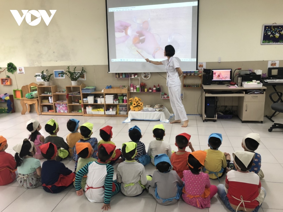 nghịch lý, có hàng trăm chỉ tiêu biên chế gv mầm non, nhưng... thiếu người thi hình ảnh 1 nghich ly, co hang tram chi tieu bien che gv mam non, nhung... thieu nguoi thi hinh anh 1