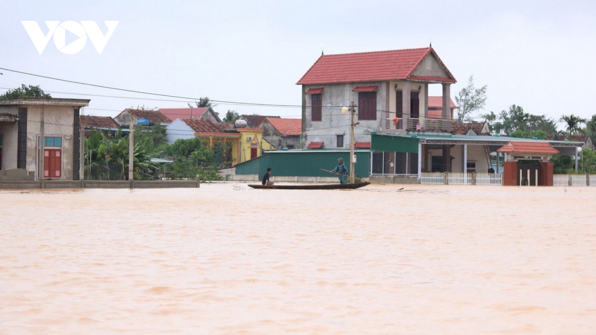 quang binh 1 nguoi mat tich, hon 12.000 ngoi nha bi ngap do mua lu hinh anh 2