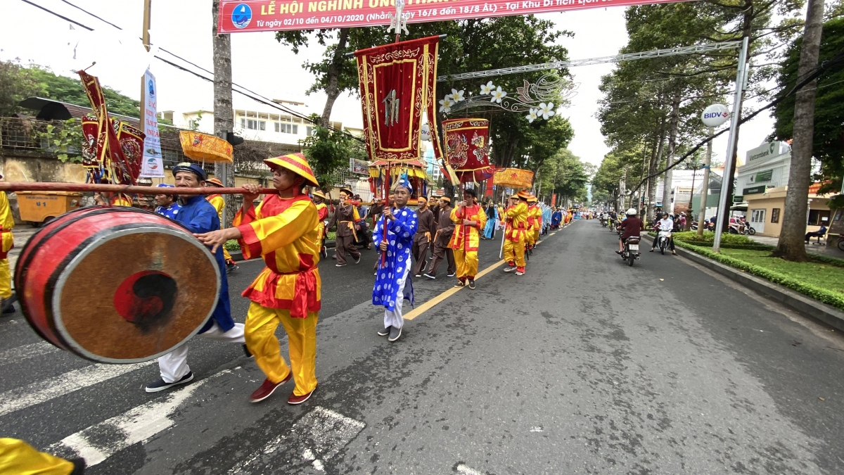 hang ngan nguoi tham gia le hoi nghinh Ong o thanh pho vung tau hinh anh 7