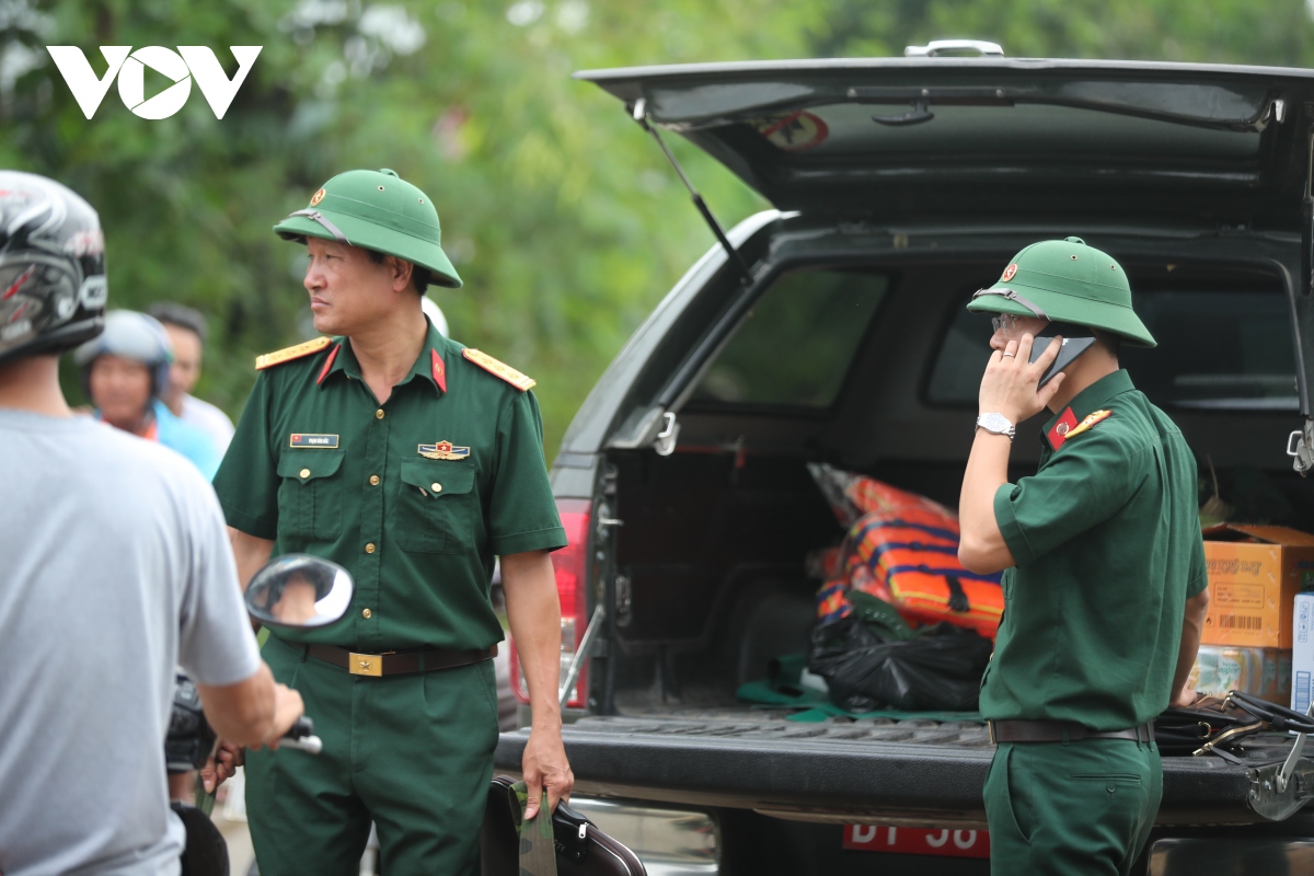 khẩn trương hành quân vào cứu hộ nạn nhân ở thuỷ điện rào trăng 3 hình ảnh 5 khan truong hanh quan vao cuu ho nan nhan o thuy dien rao trang 3 hinh anh 5