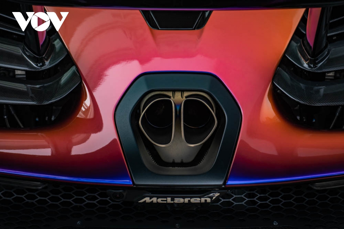 mclaren senna doc nhat viet nam xuat hien an tuong tren pho hinh anh 14