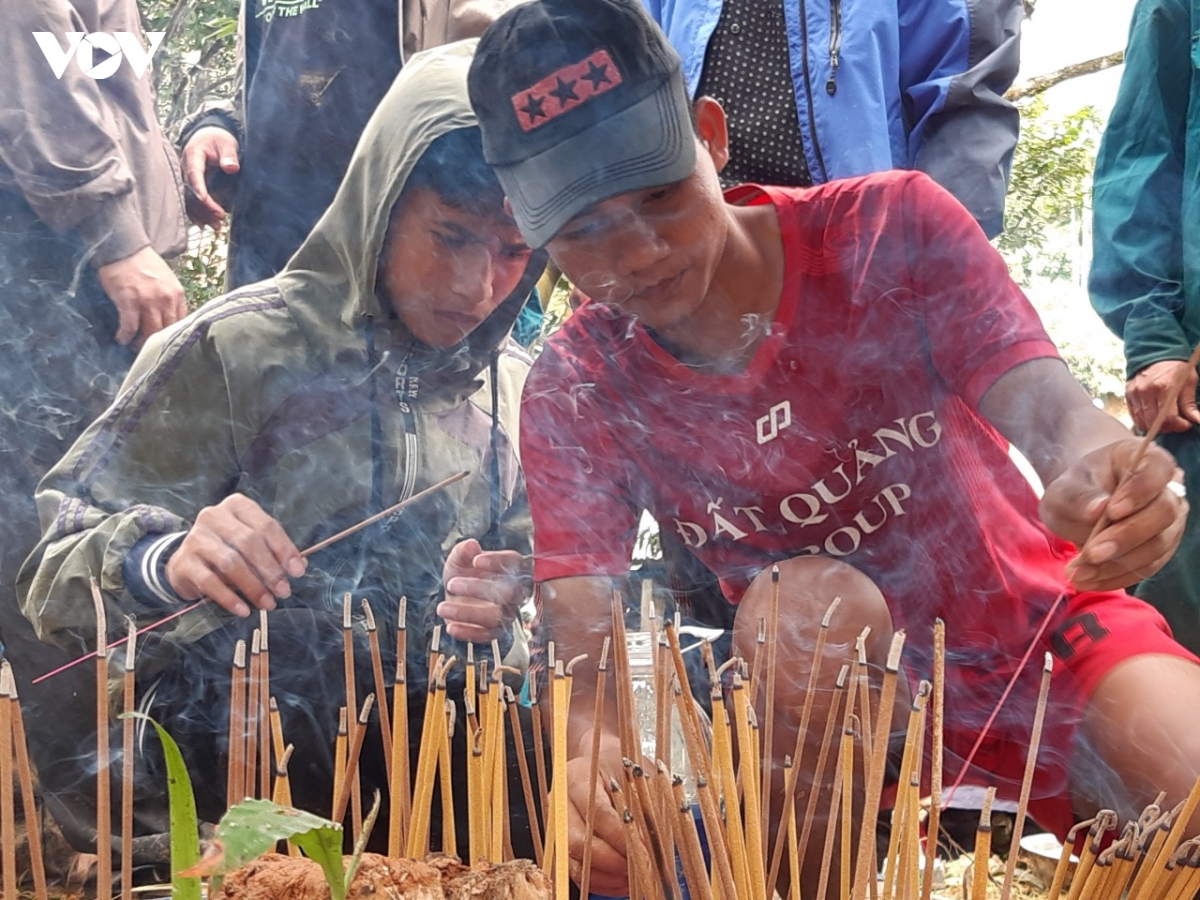 mua lu, sat lo dat o quang nam da lam 44 nguoi chet va mat tich hinh anh 8
