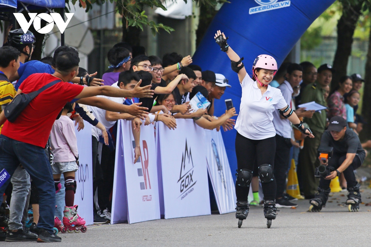 nhung khoanh khac an tuong o giai truot patin roller sports ha noi 2020 hinh anh 3