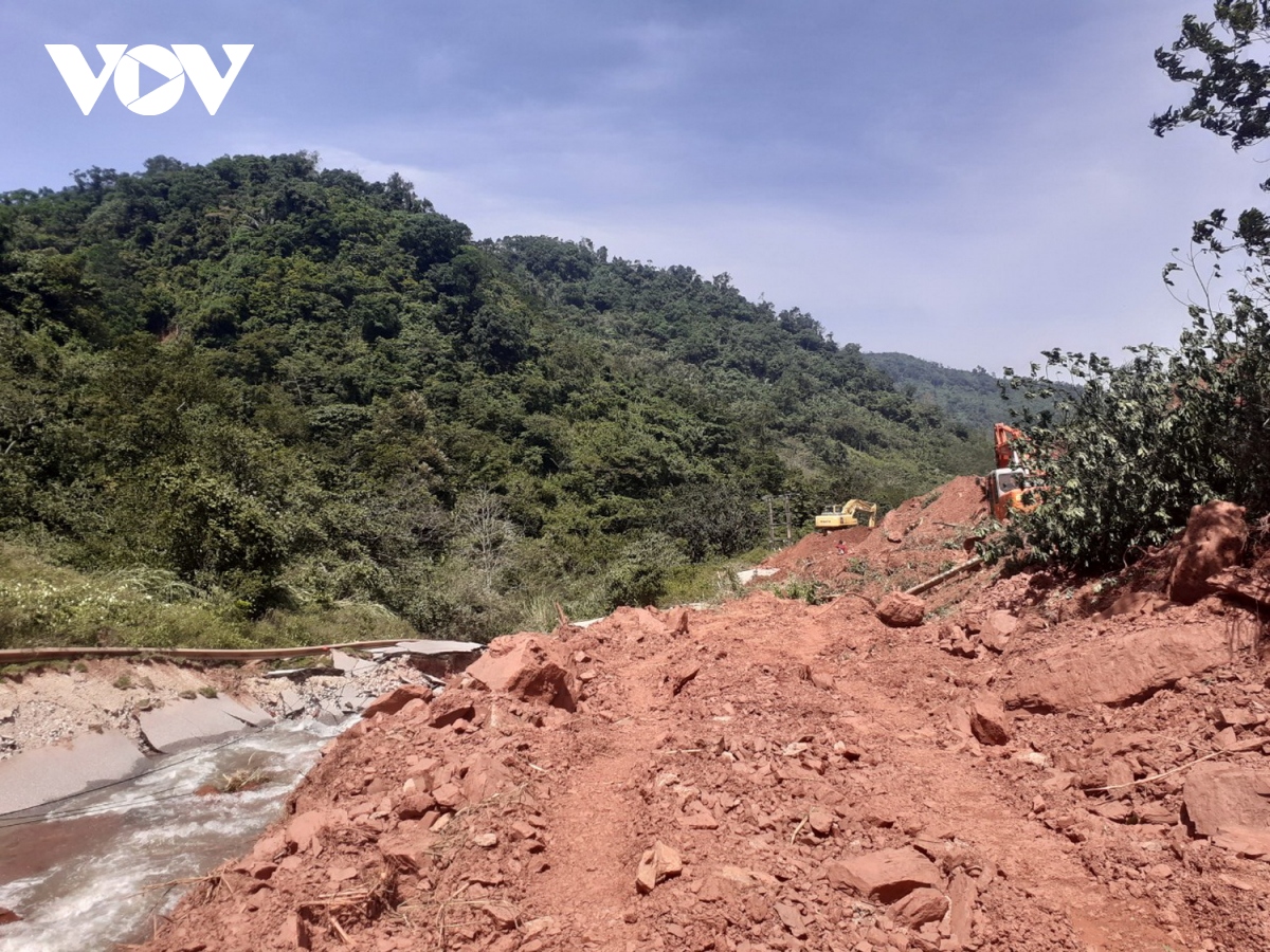 len phuong an di dan tai cac khu vuc sat lo tren tuyen bien gioi quang binh hinh anh 3