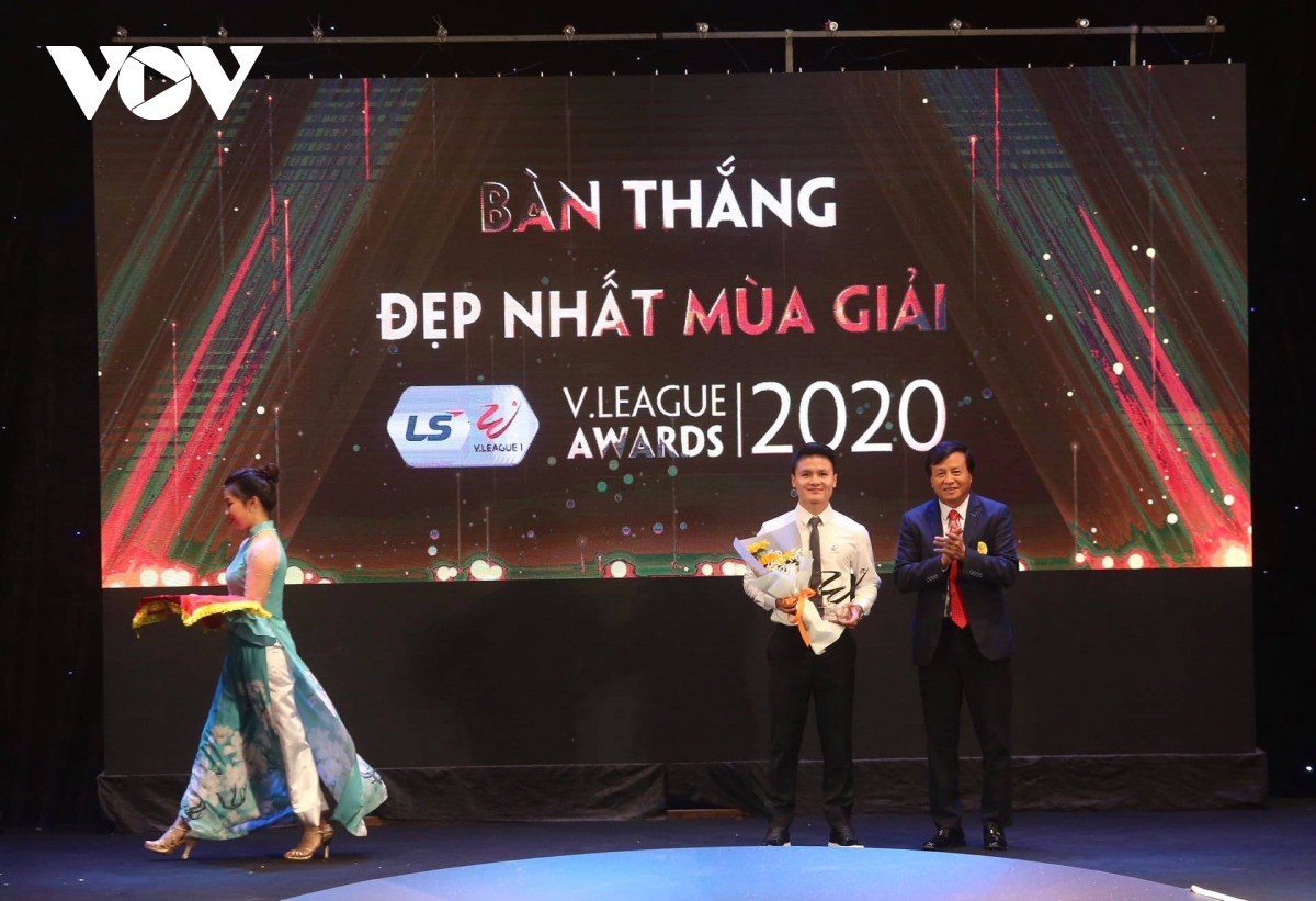 toan canh le trao giai v-league awards 2020 hinh anh 4