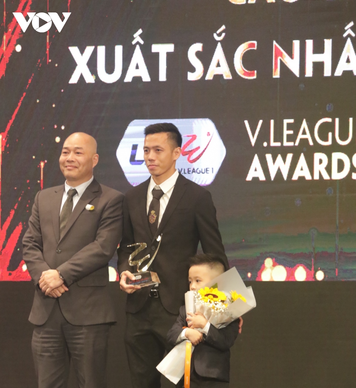 van quyet nhan danh hieu cau thu xuat sac nhat v-league 2020 hinh anh 1