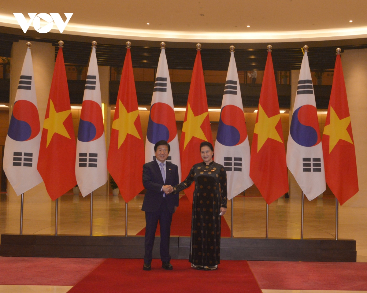 chủ tịch quốc hội nguyễn thị kim ngân đón, hội đàm với chủ tịch quốc hội hàn quốc hình ảnh 2 chu tich quoc hoi nguyen thi kim ngan don, hoi dam voi chu tich quoc hoi han quoc hinh anh 2